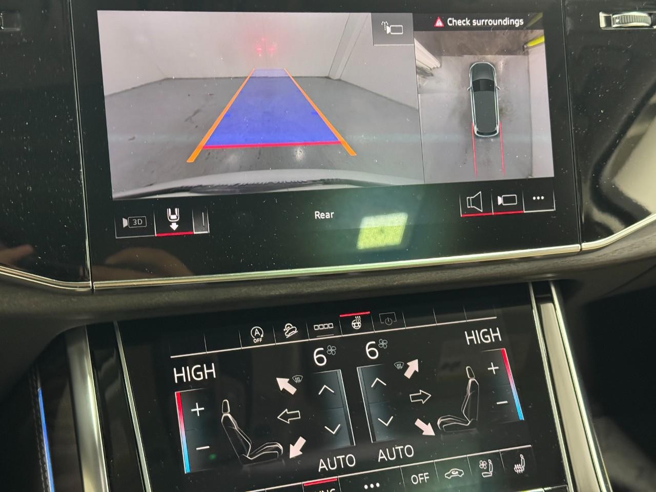 Audi Q7 Vehicle Full-screen Gallery Image 37