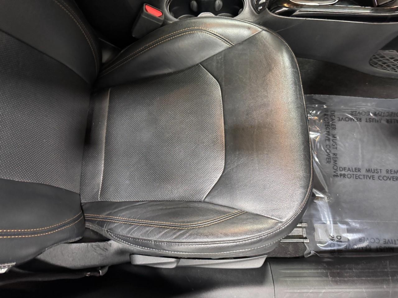 Jeep Compass Vehicle Full-screen Gallery Image 19