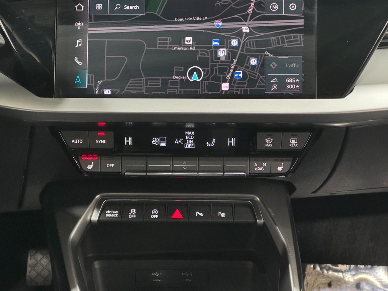 Audi A3 Vehicle Full-screen Gallery Image 15