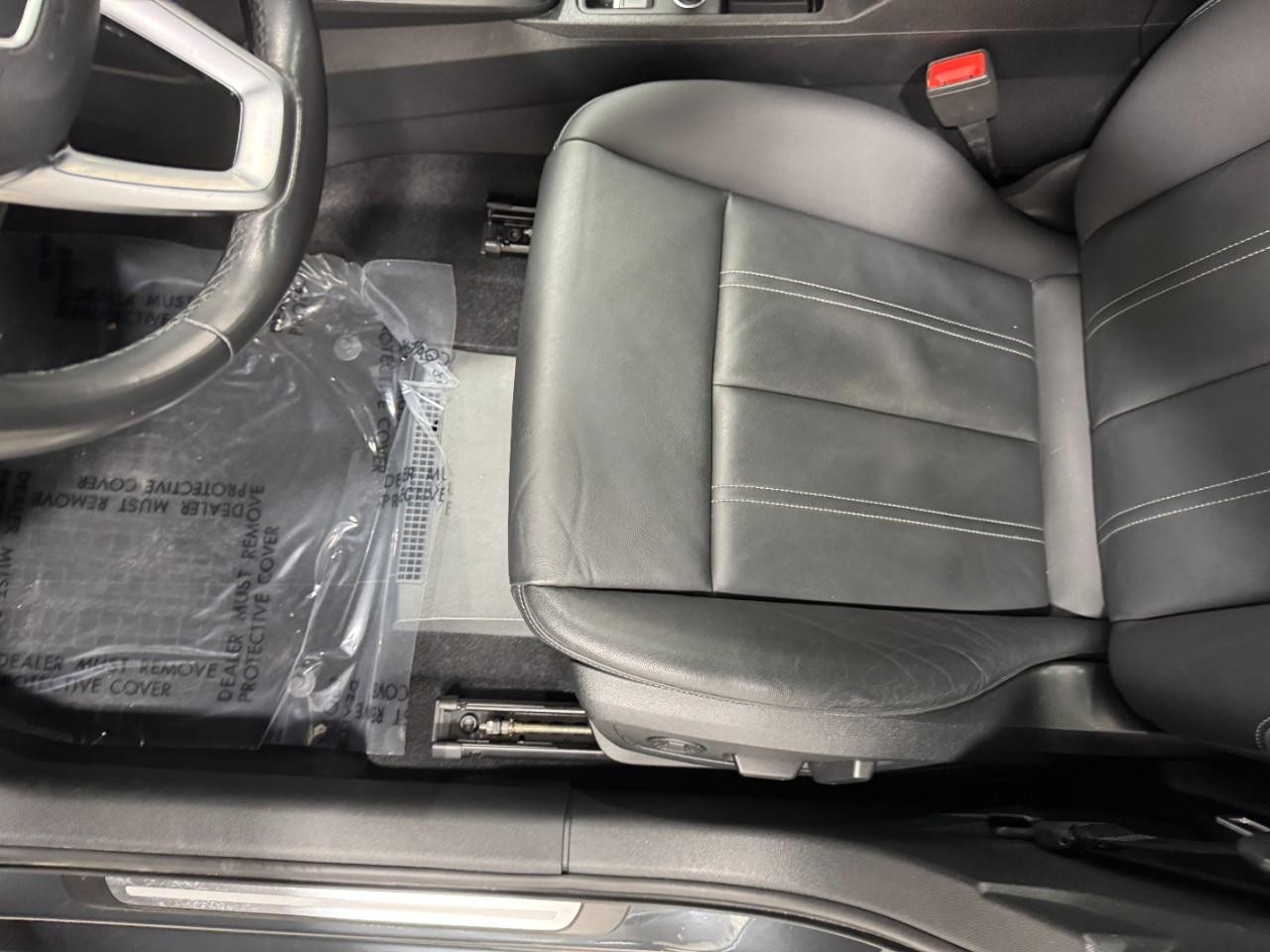 Audi A3 Vehicle Full-screen Gallery Image 29