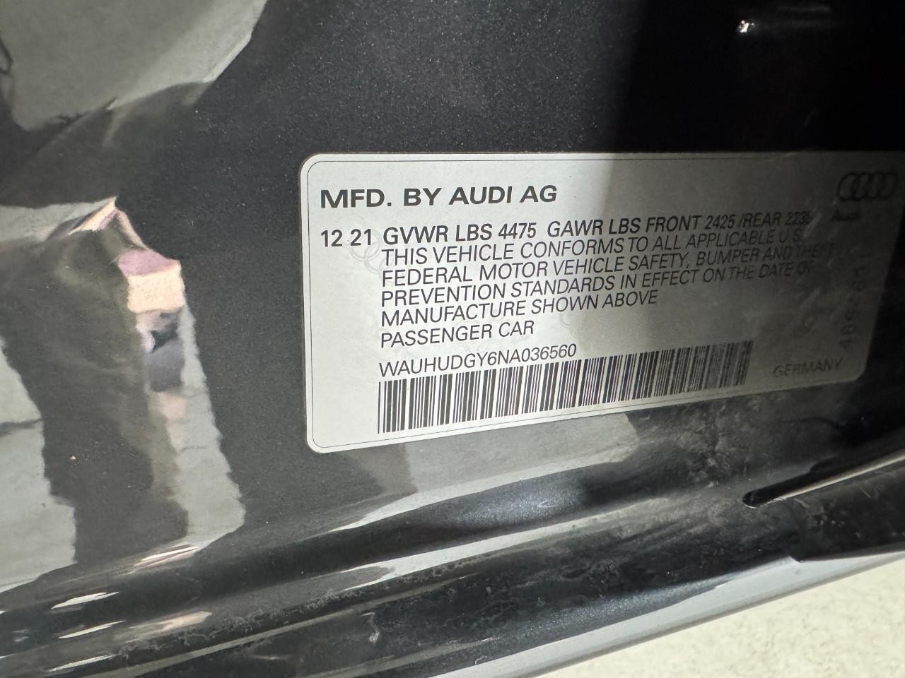 Audi A3 Vehicle Full-screen Gallery Image 37