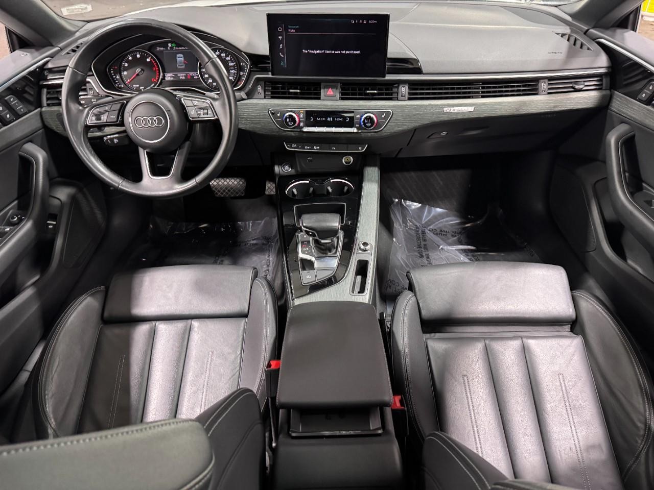 Audi A5 Sportback Vehicle Full-screen Gallery Image 12