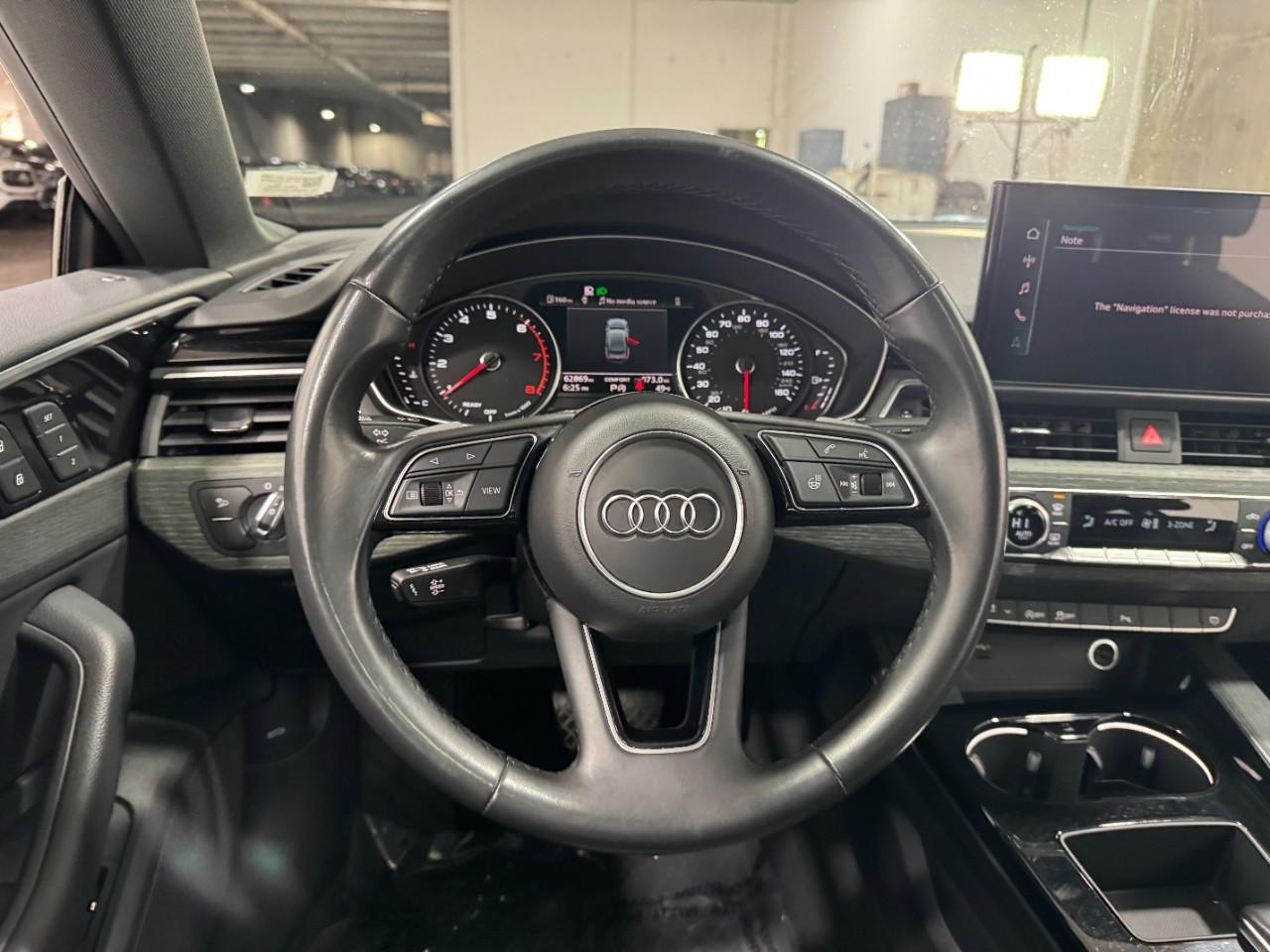 Audi A5 Sportback Vehicle Full-screen Gallery Image 13