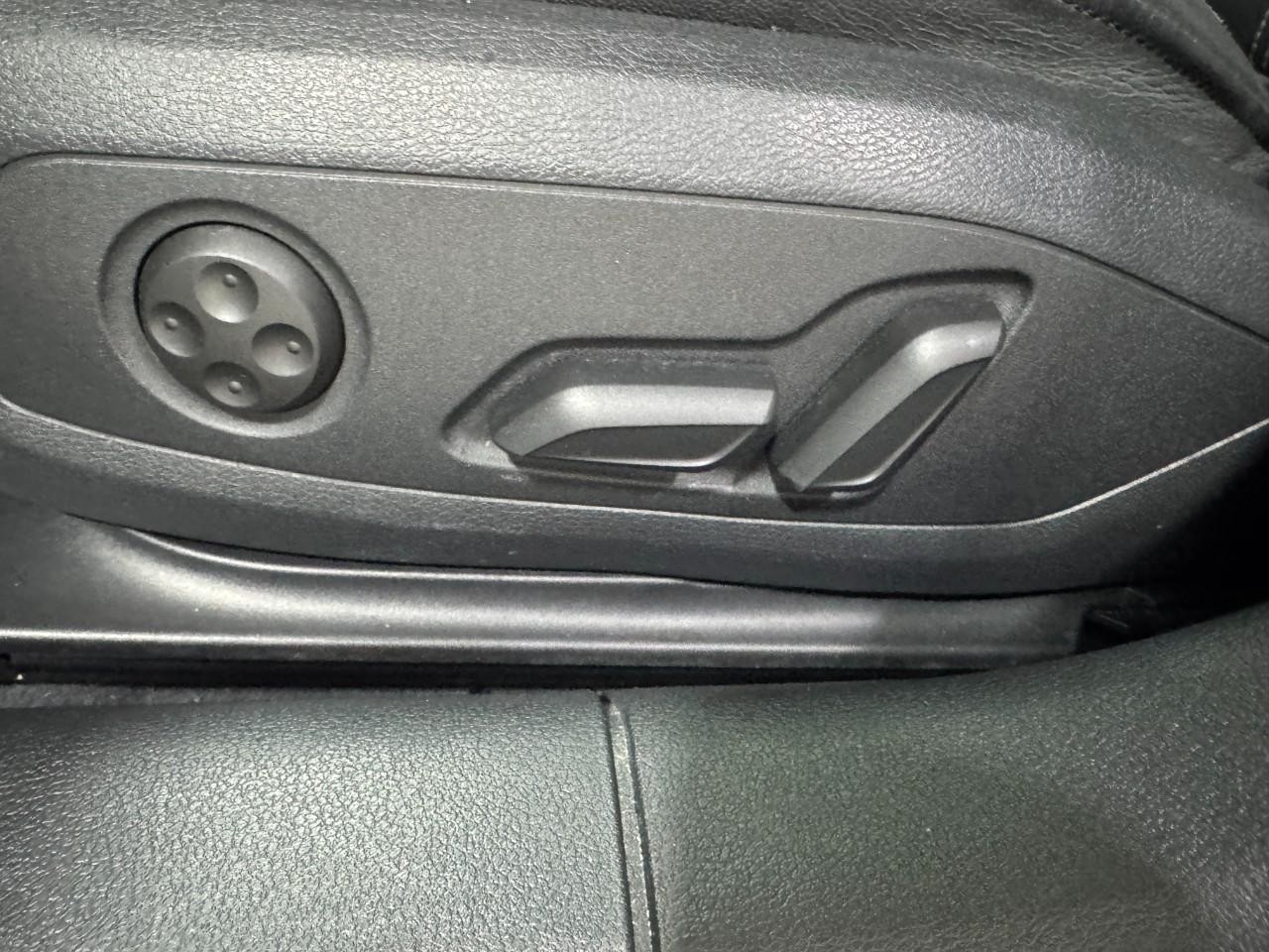 Audi A5 Sportback Vehicle Full-screen Gallery Image 28