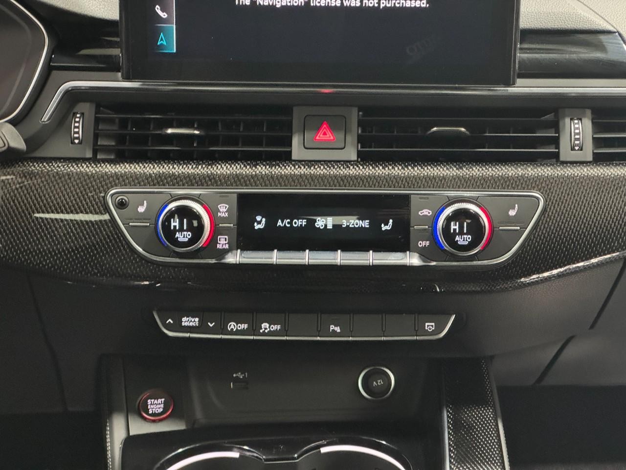 Audi S5 Sportback Vehicle Full-screen Gallery Image 16