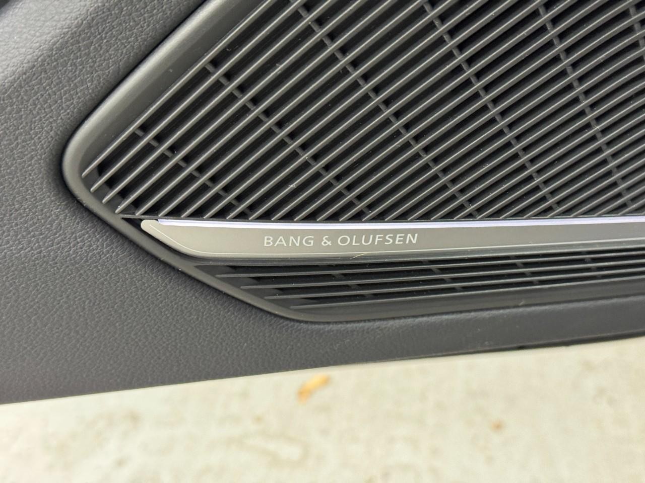 Audi S5 Sportback Vehicle Full-screen Gallery Image 27