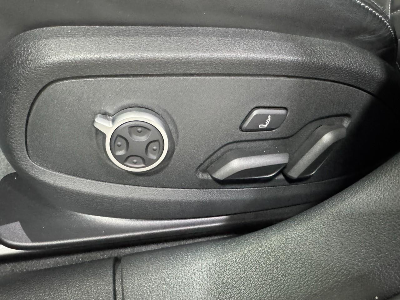 Audi S5 Sportback Vehicle Full-screen Gallery Image 30