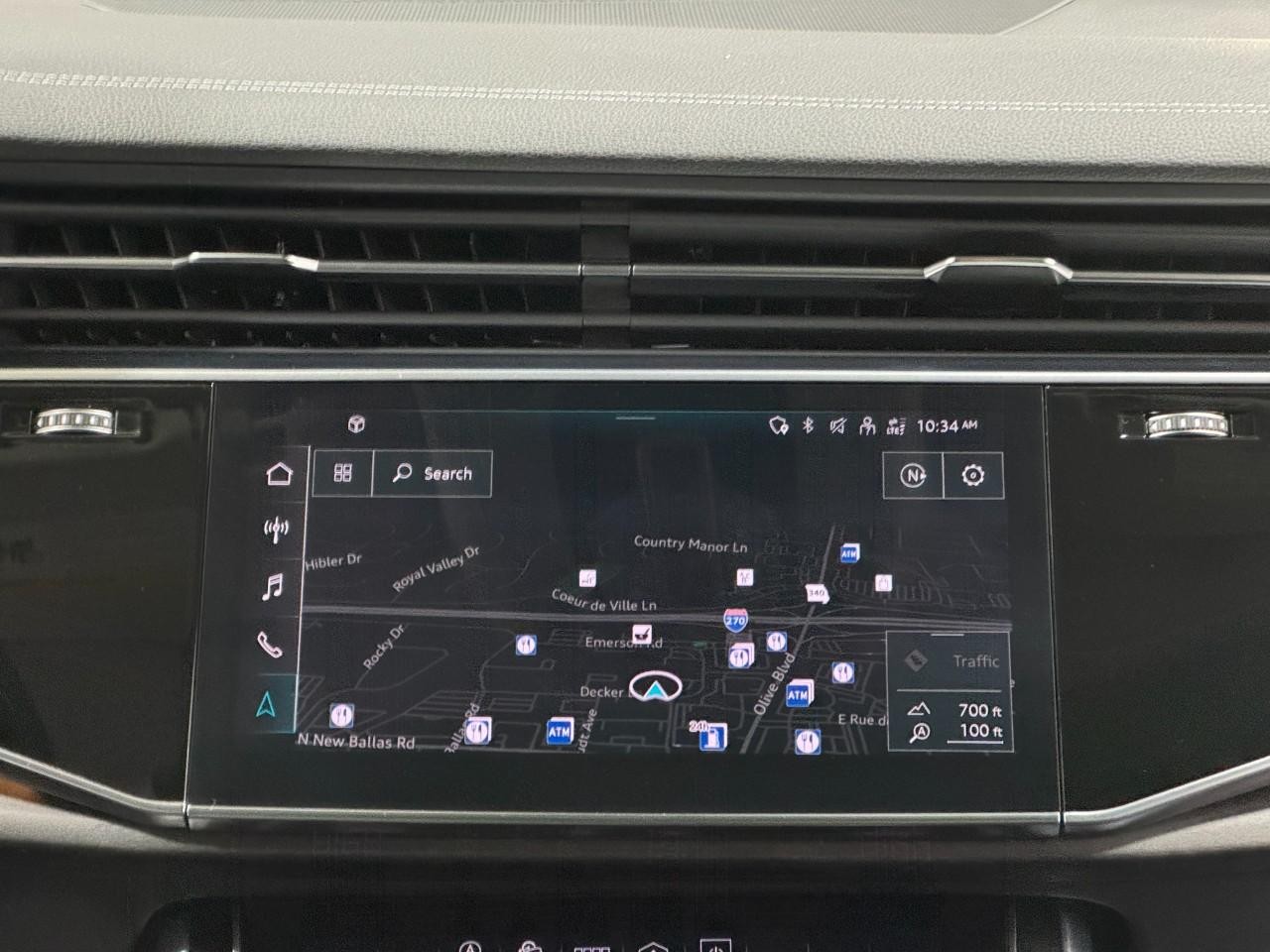 Audi Q8 Vehicle Full-screen Gallery Image 15