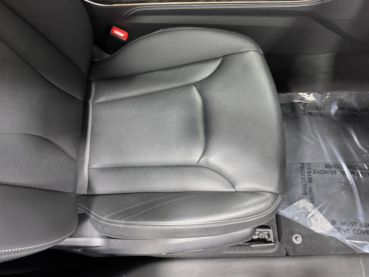 Audi Q8 Vehicle Full-screen Gallery Image 20