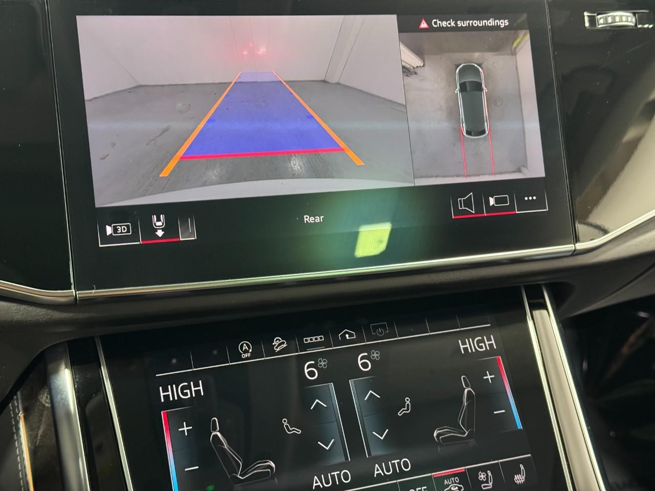 Audi Q8 Vehicle Full-screen Gallery Image 36