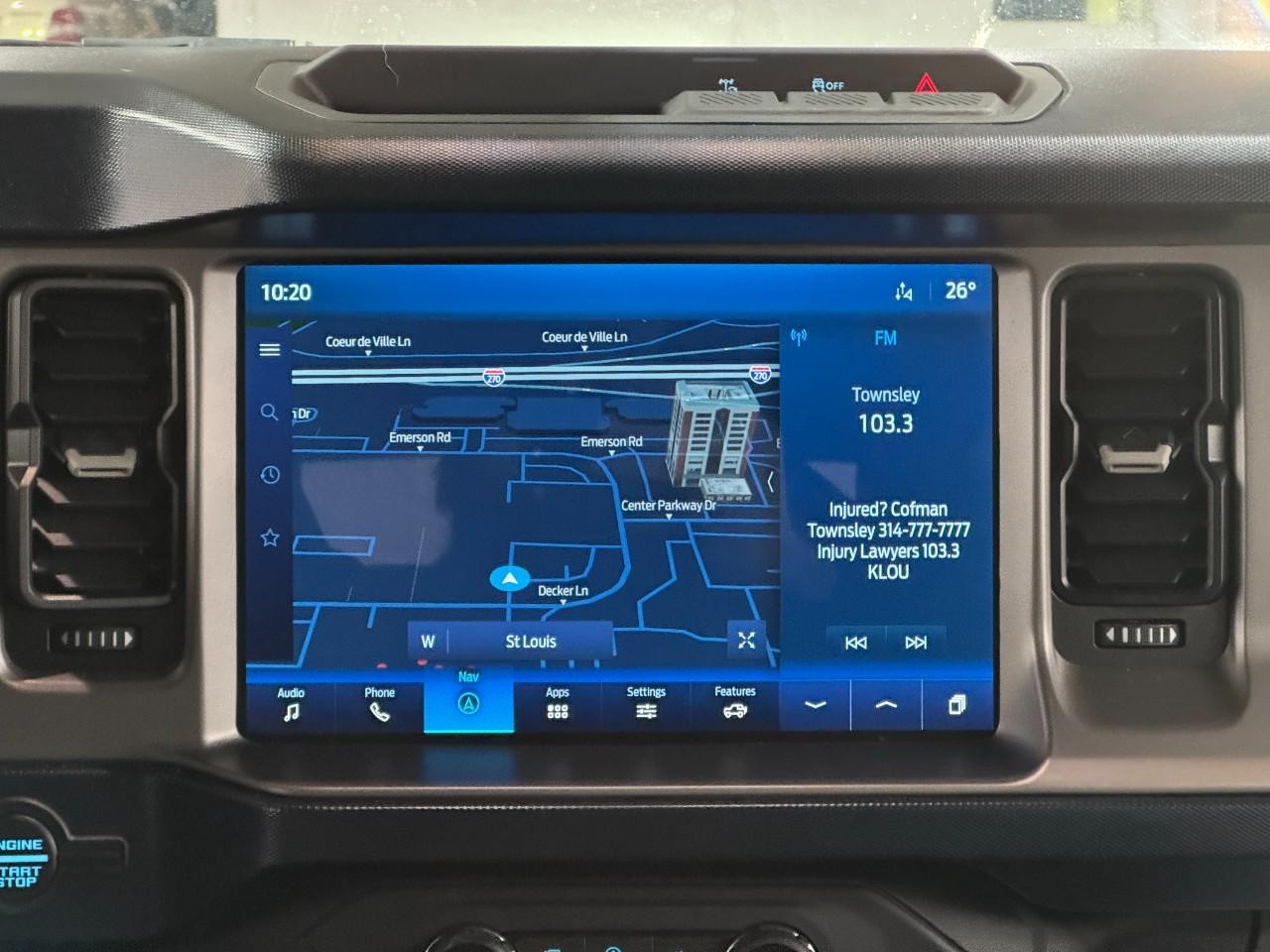 Ford Bronco Vehicle Full-screen Gallery Image 13