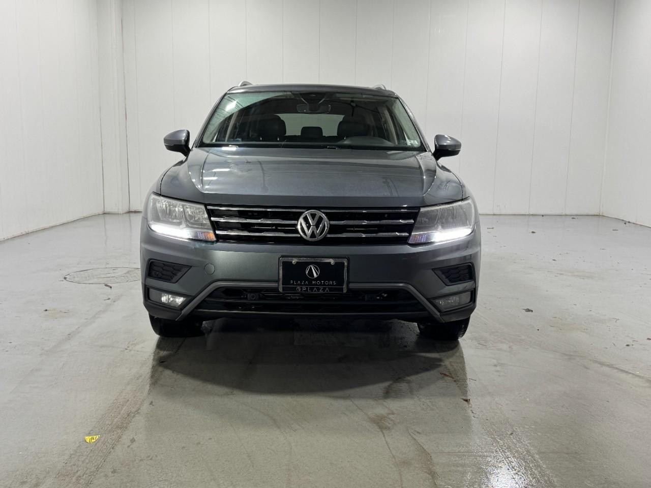 Volkswagen Tiguan Vehicle Full-screen Gallery Image 7