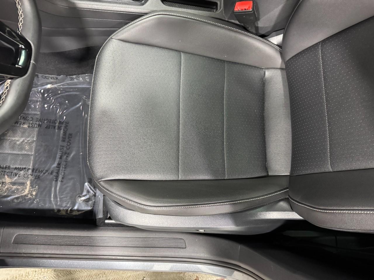 Volkswagen Tiguan Vehicle Full-screen Gallery Image 28