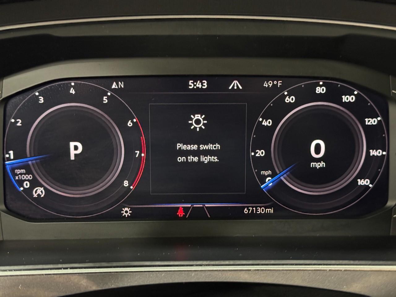 Volkswagen Tiguan Vehicle Full-screen Gallery Image 33