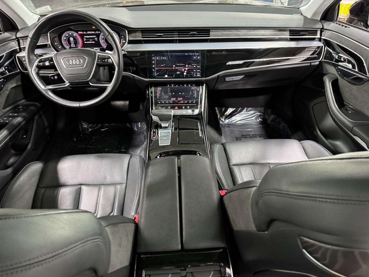 Audi A8 L Vehicle Full-screen Gallery Image 12