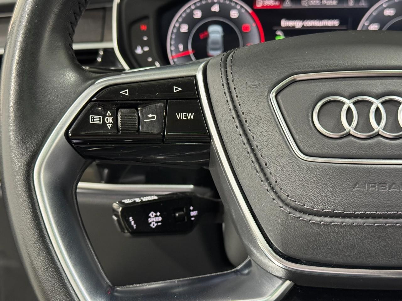 Audi A8 L Vehicle Full-screen Gallery Image 34