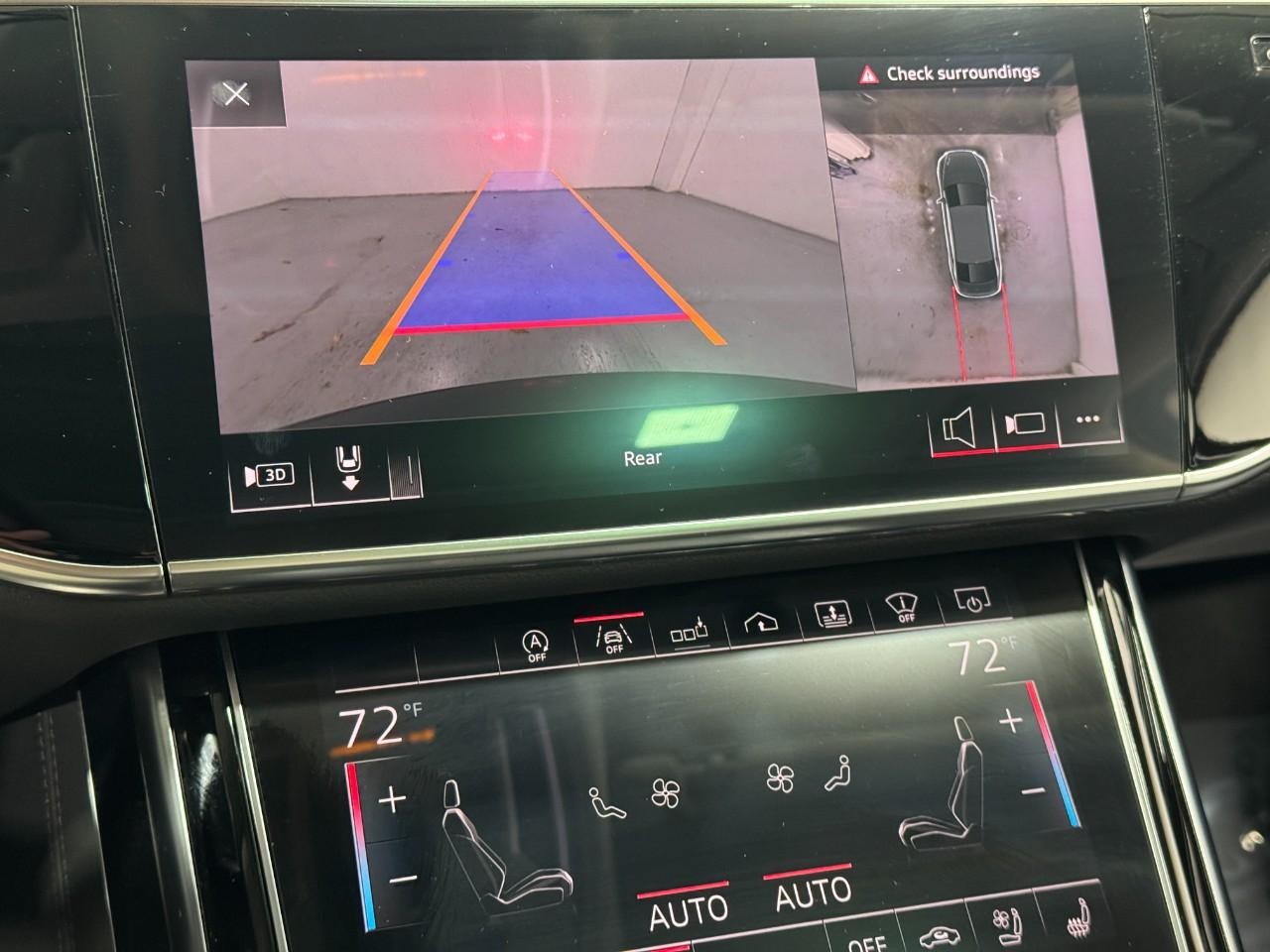 Audi A8 L Vehicle Full-screen Gallery Image 37