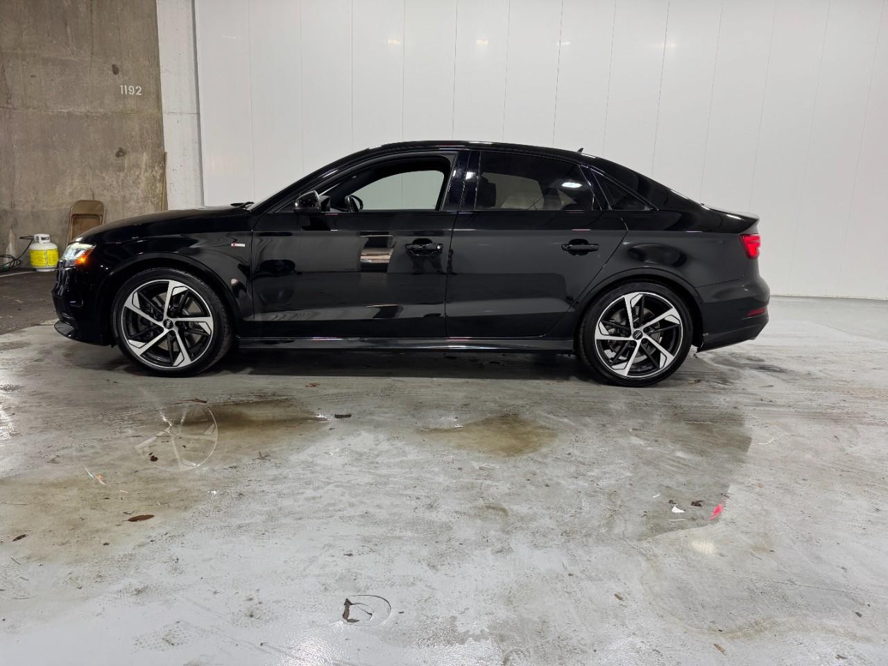 Audi A3 Sedan Vehicle Full-screen Gallery Image 2