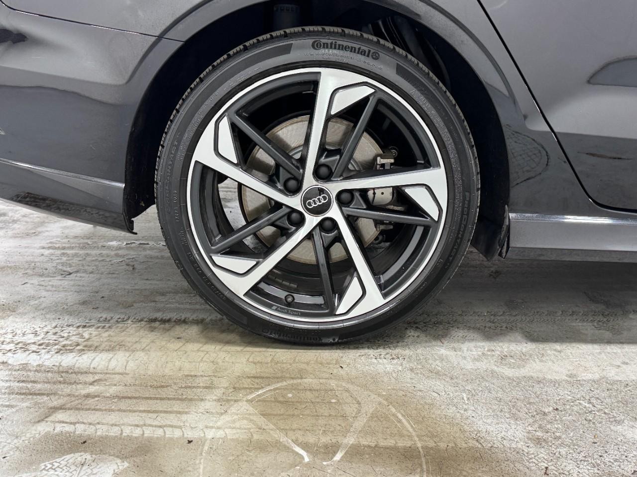 Audi A3 Sedan Vehicle Full-screen Gallery Image 5