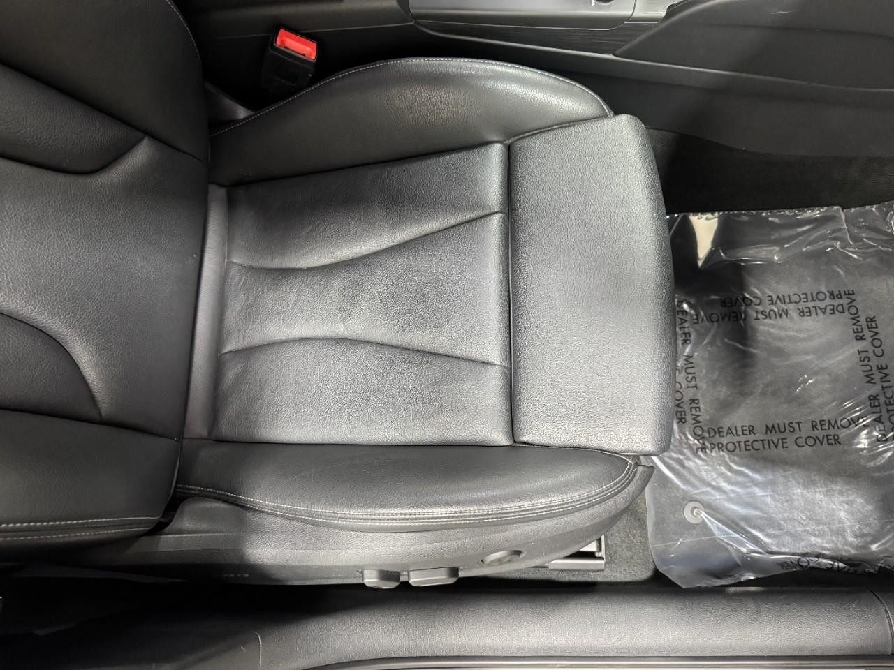 Audi A3 Sedan Vehicle Full-screen Gallery Image 19