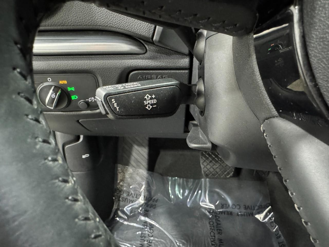 Audi A3 Sedan Vehicle Full-screen Gallery Image 32