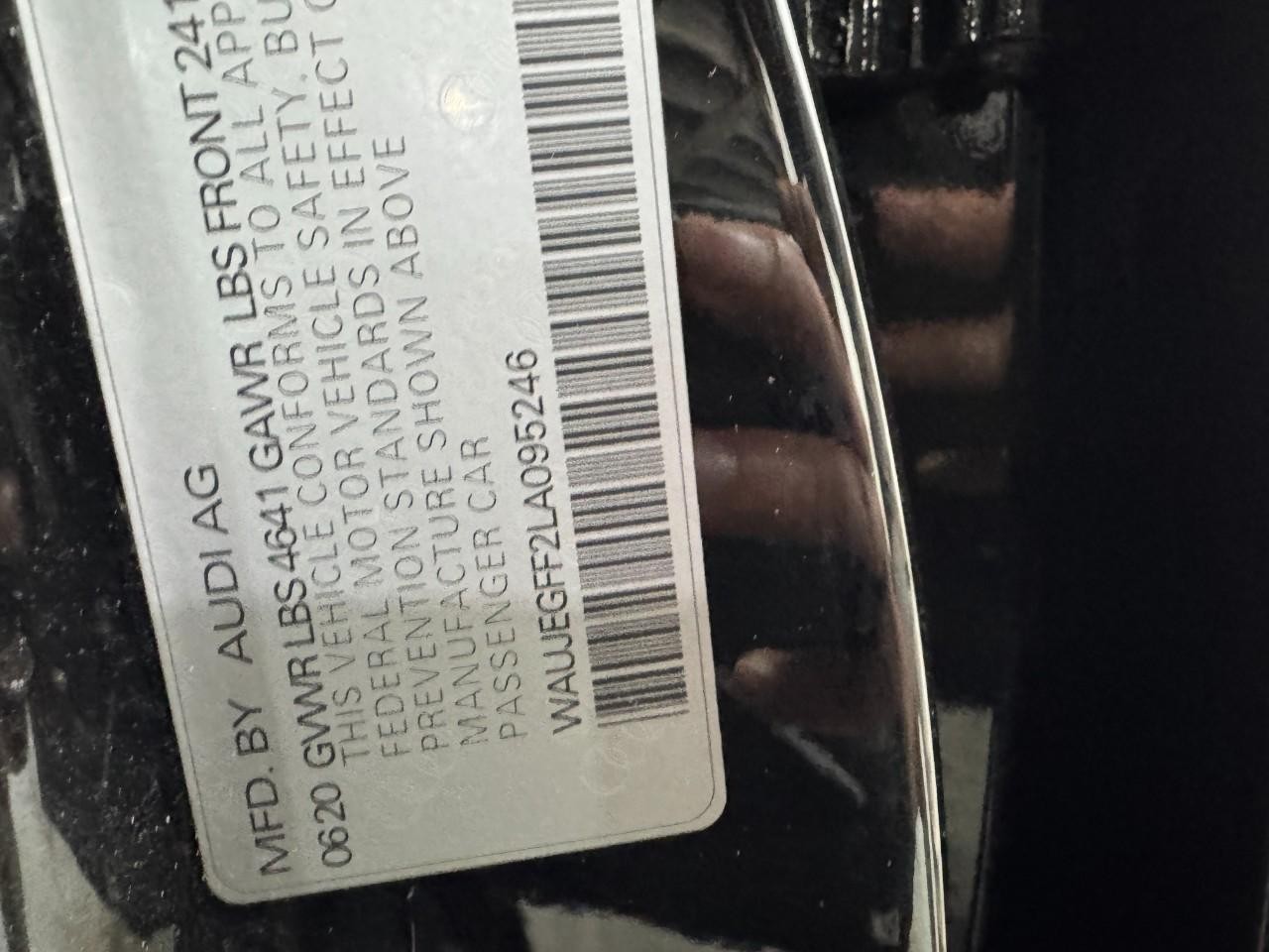 Audi A3 Sedan Vehicle Full-screen Gallery Image 37