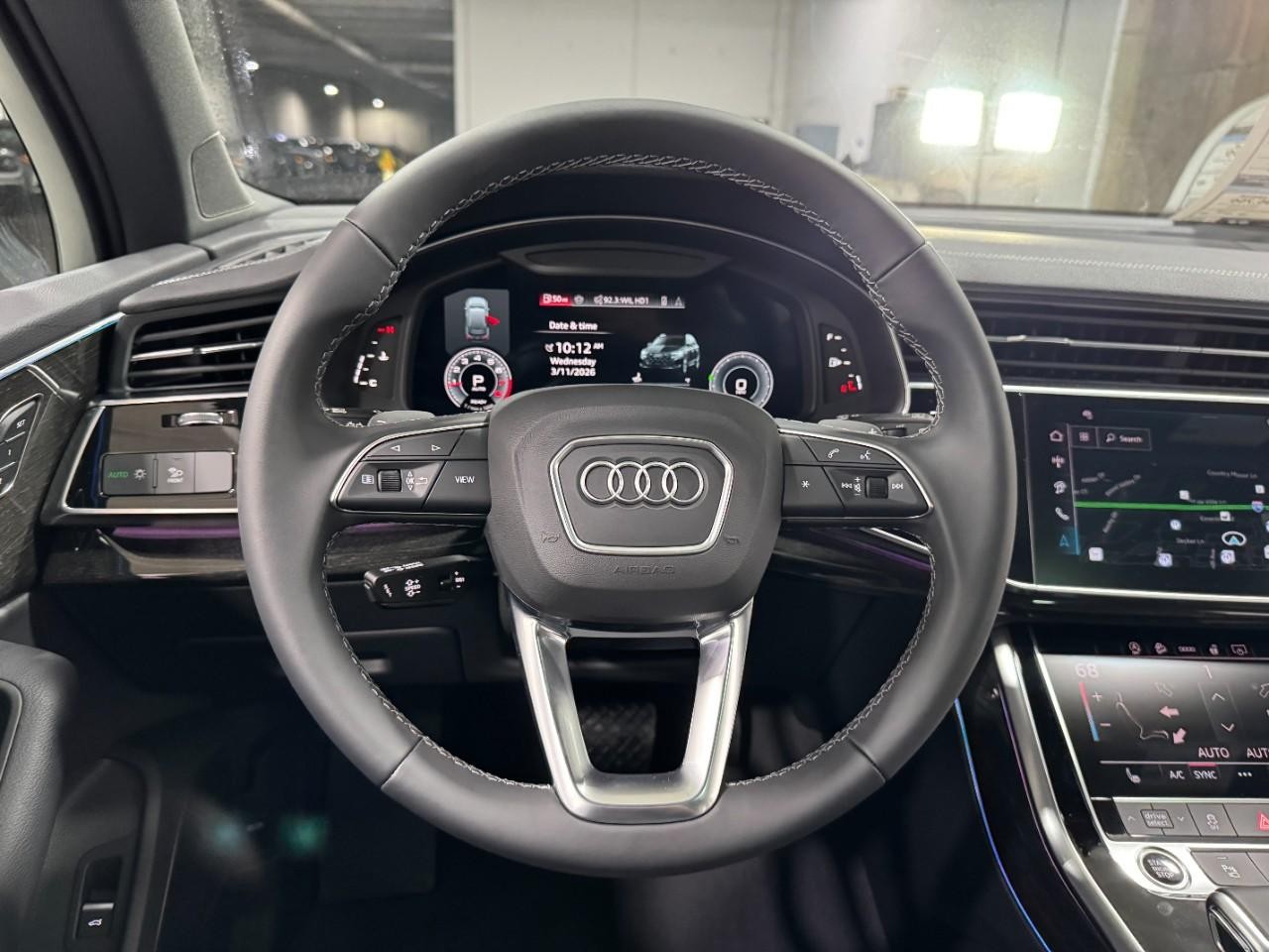 Audi Q7 Vehicle Full-screen Gallery Image 14