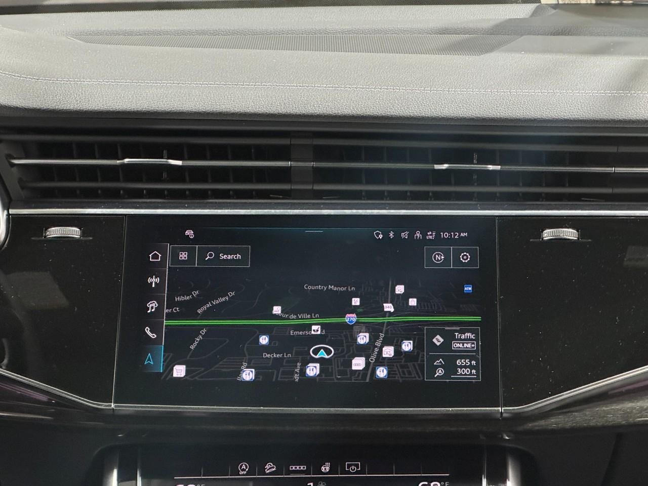 Audi Q7 Vehicle Full-screen Gallery Image 15