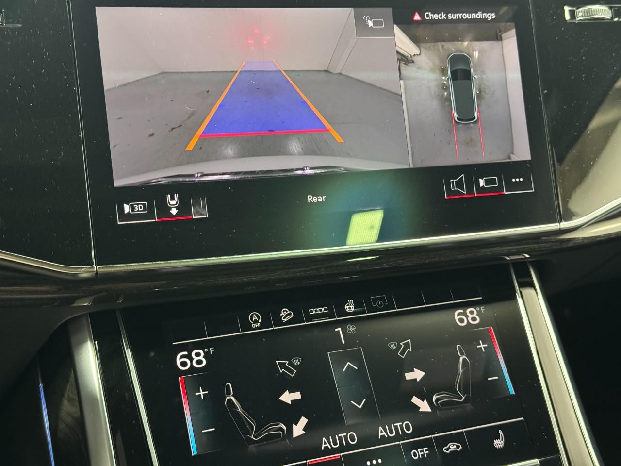 Audi Q7 Vehicle Full-screen Gallery Image 36