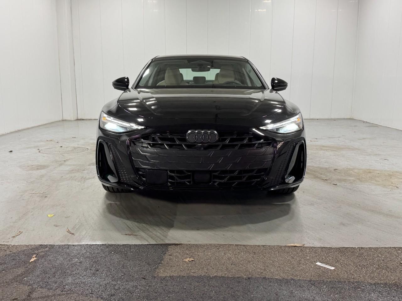 Audi A6 Sedan Vehicle Full-screen Gallery Image 7
