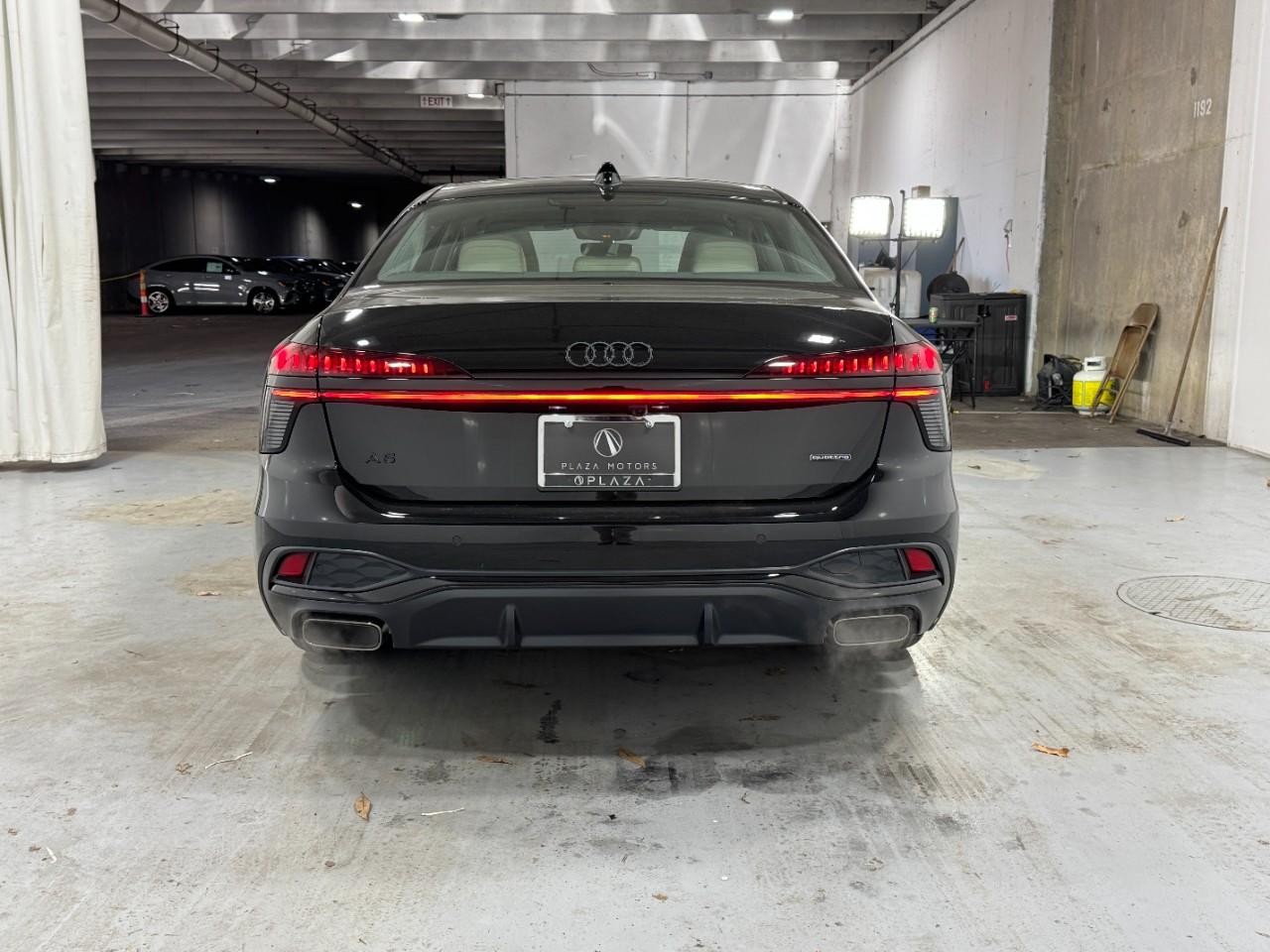 Audi A6 Sedan Vehicle Full-screen Gallery Image 9