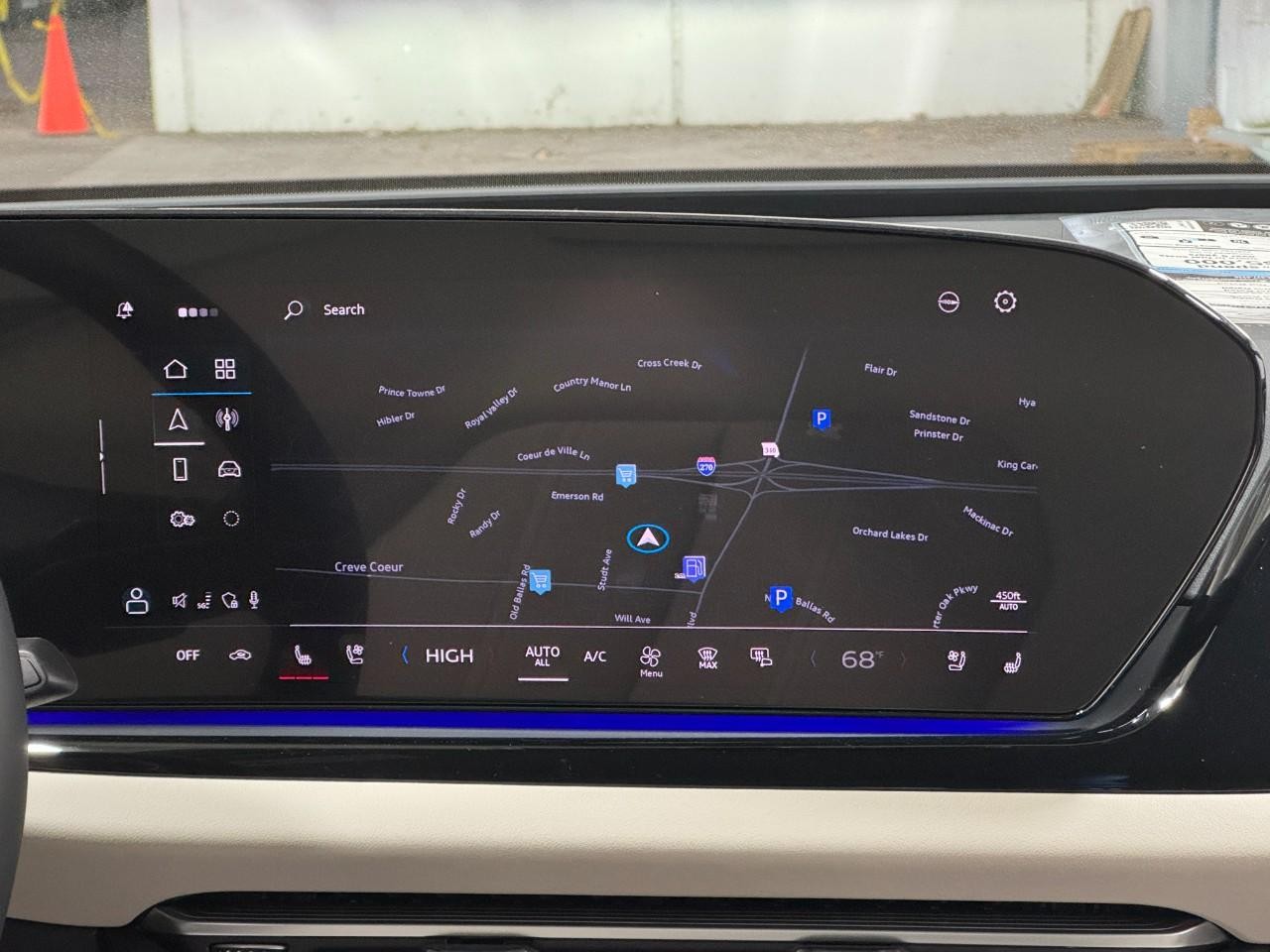 Audi A6 Sedan Vehicle Full-screen Gallery Image 15