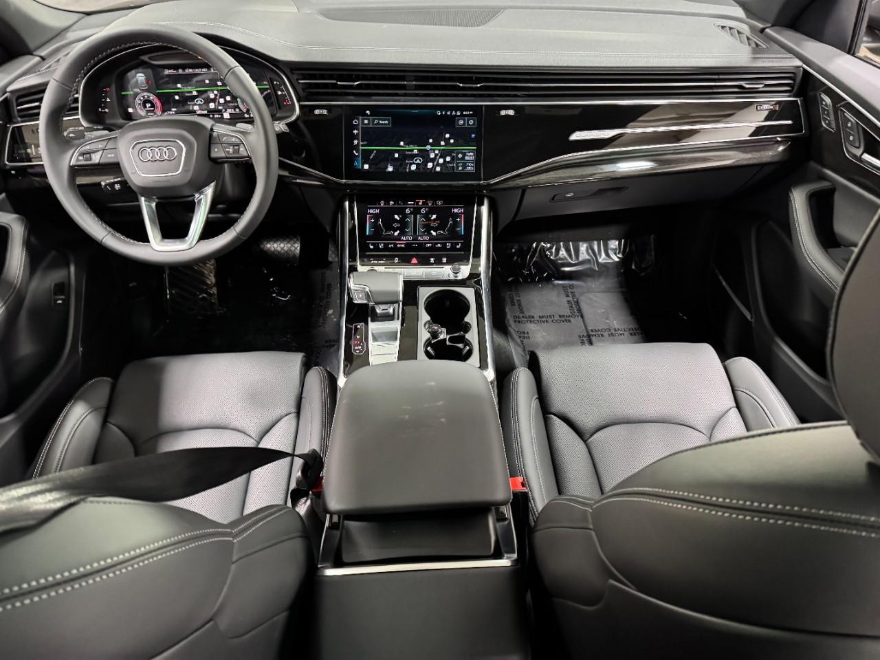 Audi Q8 Vehicle Full-screen Gallery Image 13