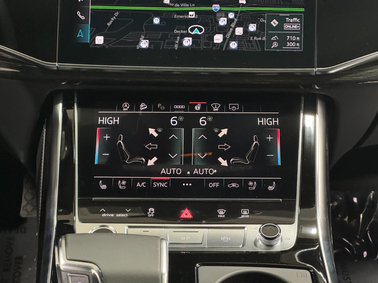 Audi Q8 Vehicle Full-screen Gallery Image 16