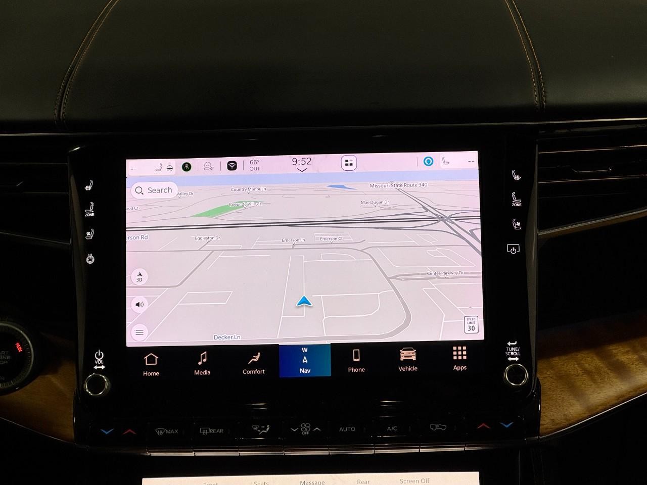 Jeep Grand Wagoneer Vehicle Full-screen Gallery Image 18