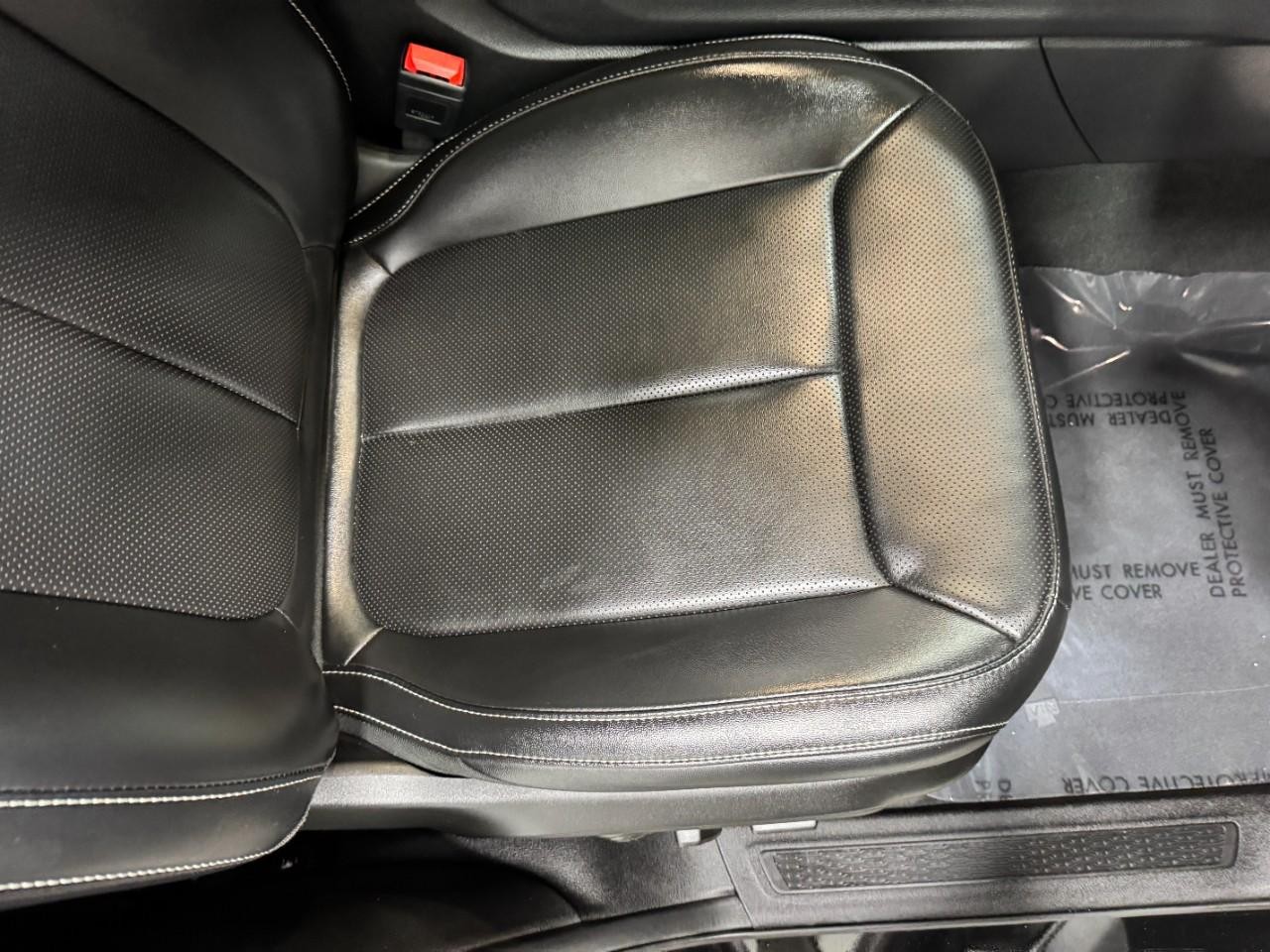 Jeep Grand Cherokee L Vehicle Full-screen Gallery Image 21