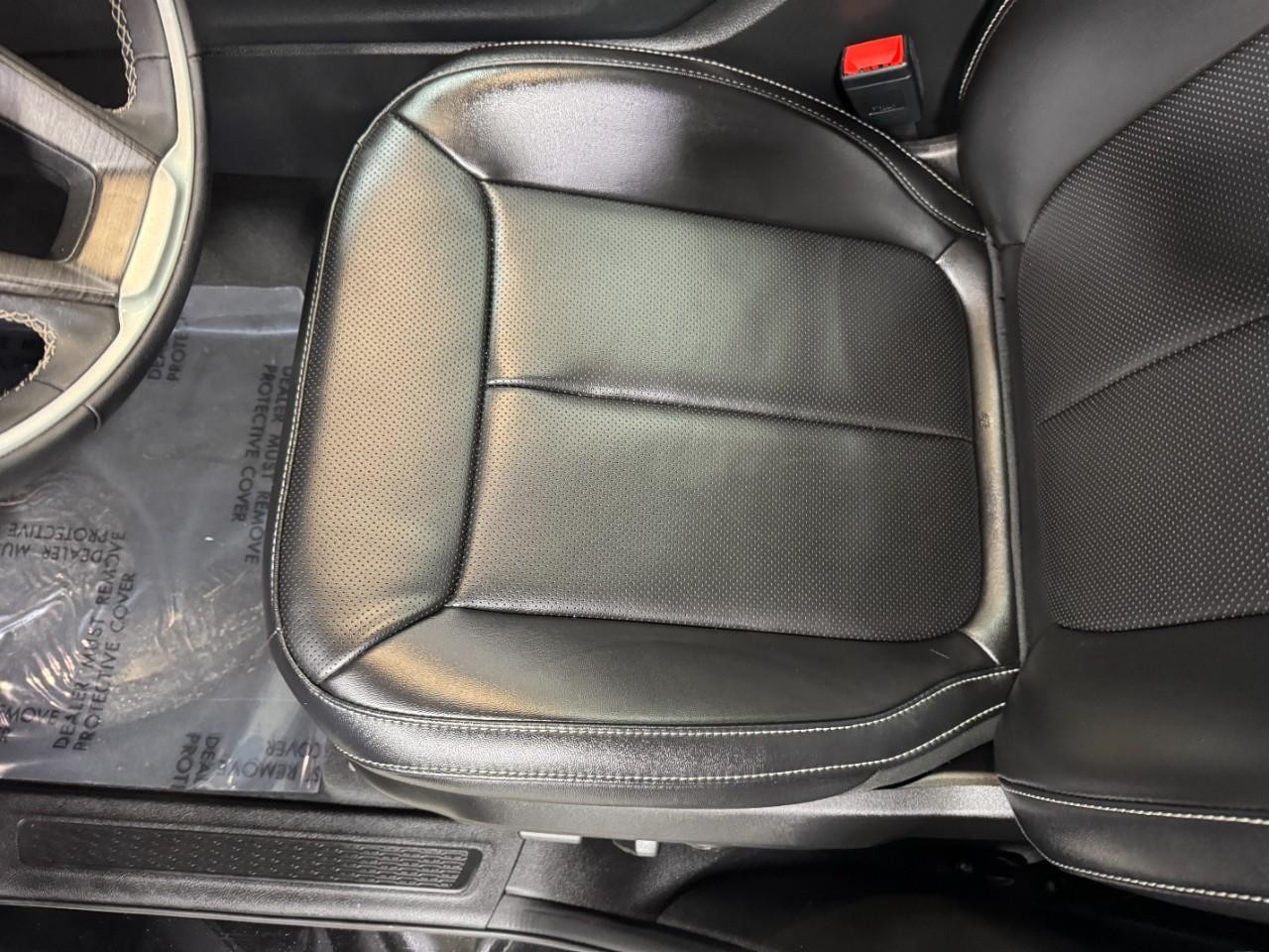 Jeep Grand Cherokee L Vehicle Full-screen Gallery Image 27