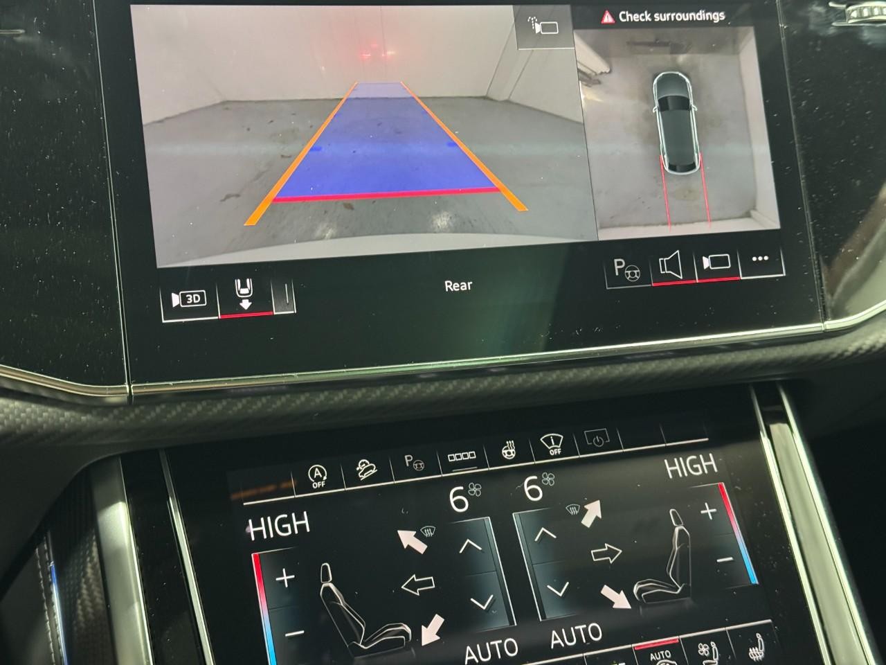 Audi SQ8 Vehicle Full-screen Gallery Image 37