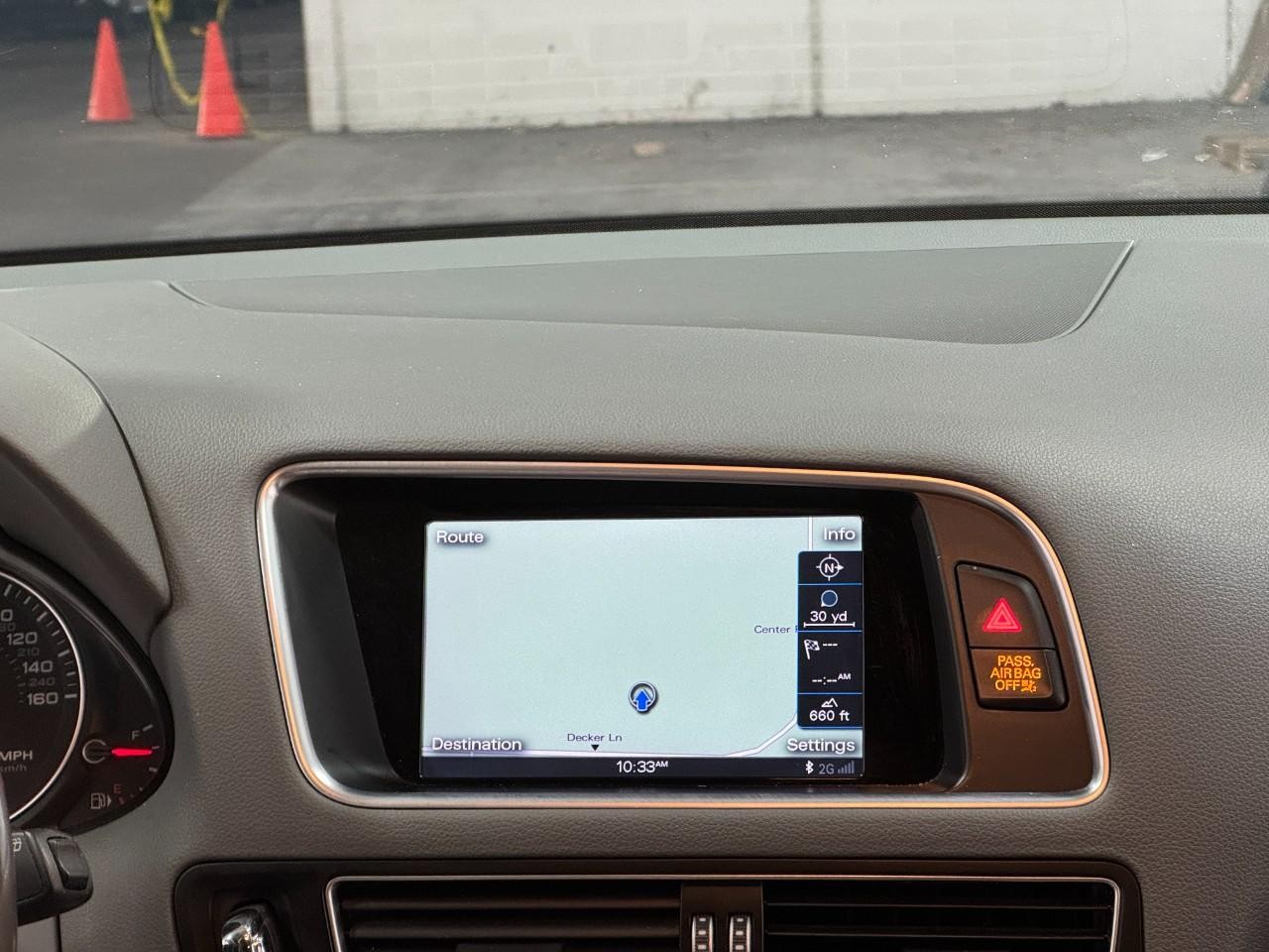 Audi Q5 Vehicle Full-screen Gallery Image 14