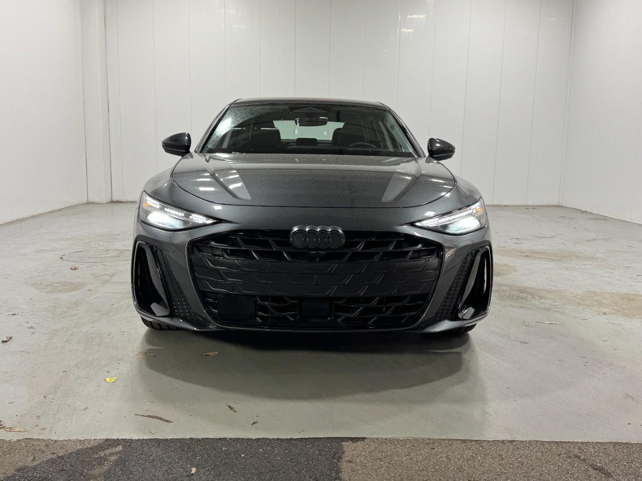 Audi A6 Sedan Vehicle Full-screen Gallery Image 7