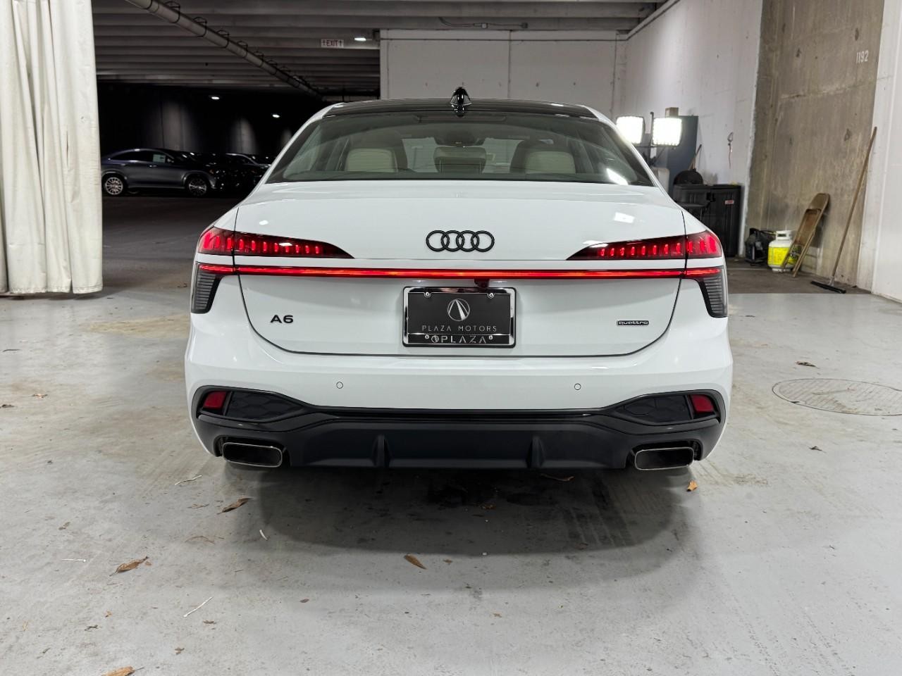 Audi A6 Sedan Vehicle Full-screen Gallery Image 9