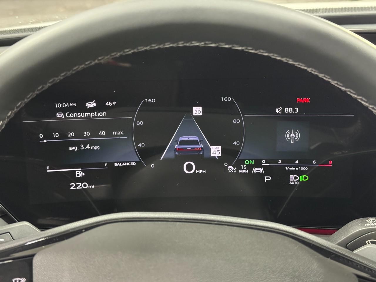 Audi A6 Sedan Vehicle Full-screen Gallery Image 32