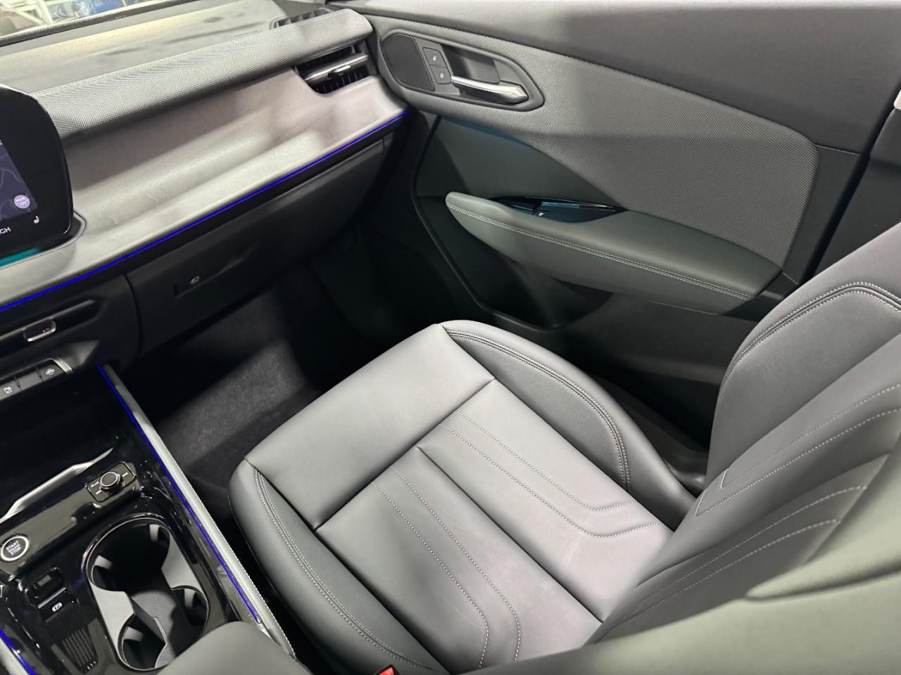 Audi Q3 Vehicle Full-screen Gallery Image 17