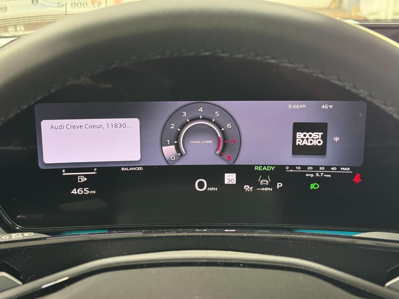 Audi Q3 Vehicle Full-screen Gallery Image 32