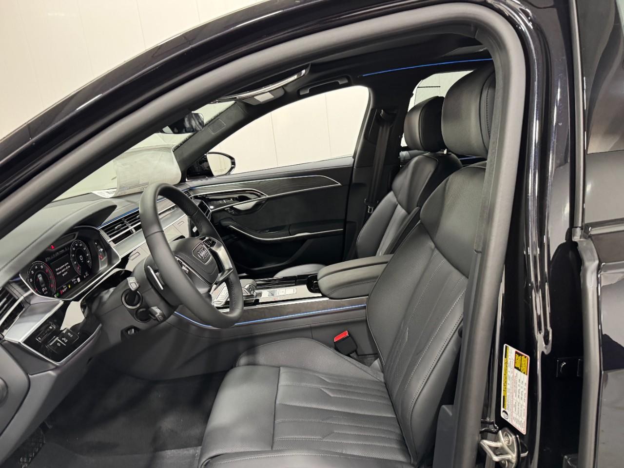 Audi A8 Vehicle Full-screen Gallery Image 29