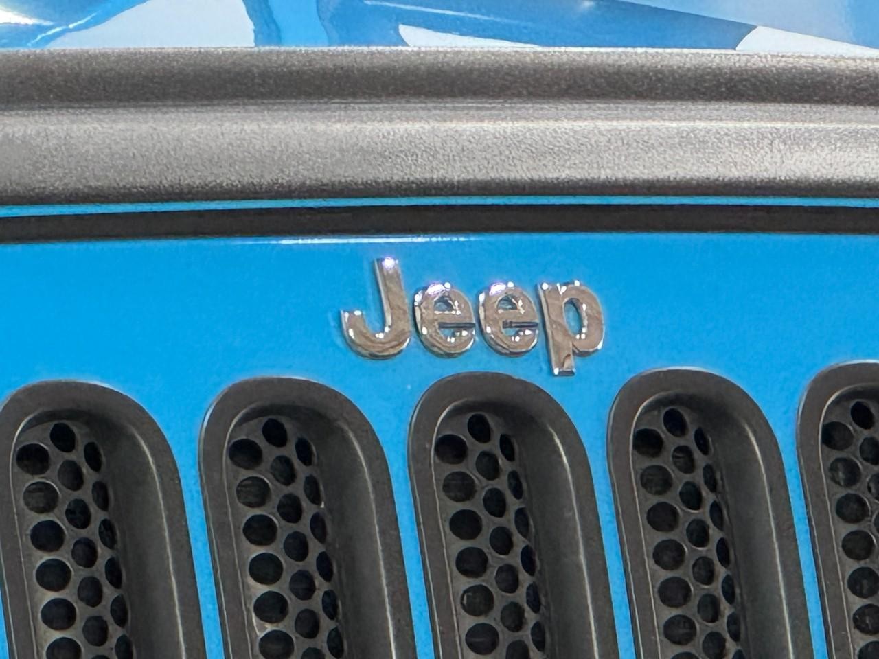 Jeep Wrangler Unlimited Vehicle Full-screen Gallery Image 29
