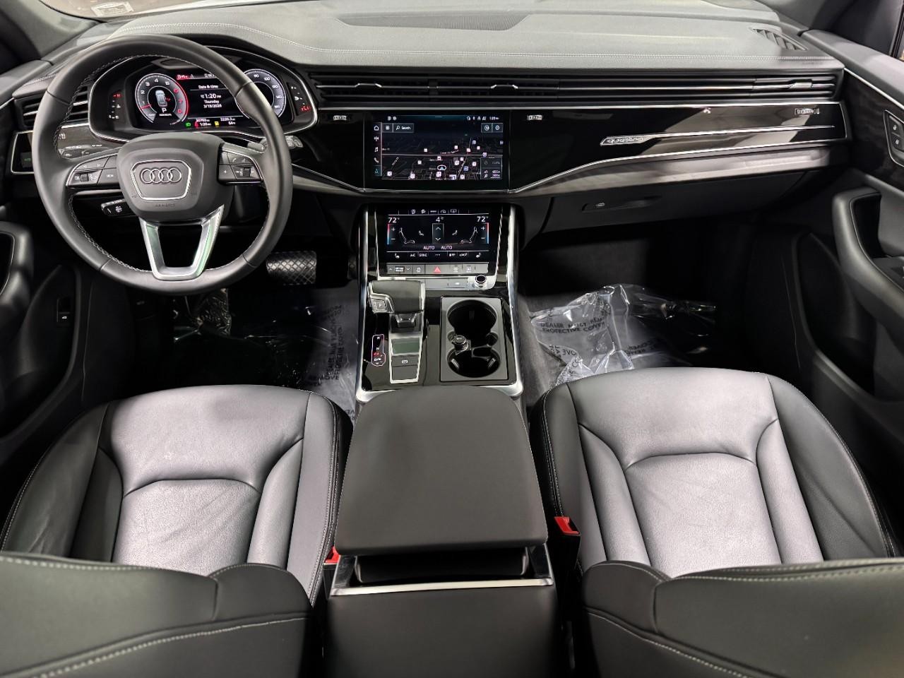 Audi Q8 Vehicle Full-screen Gallery Image 13