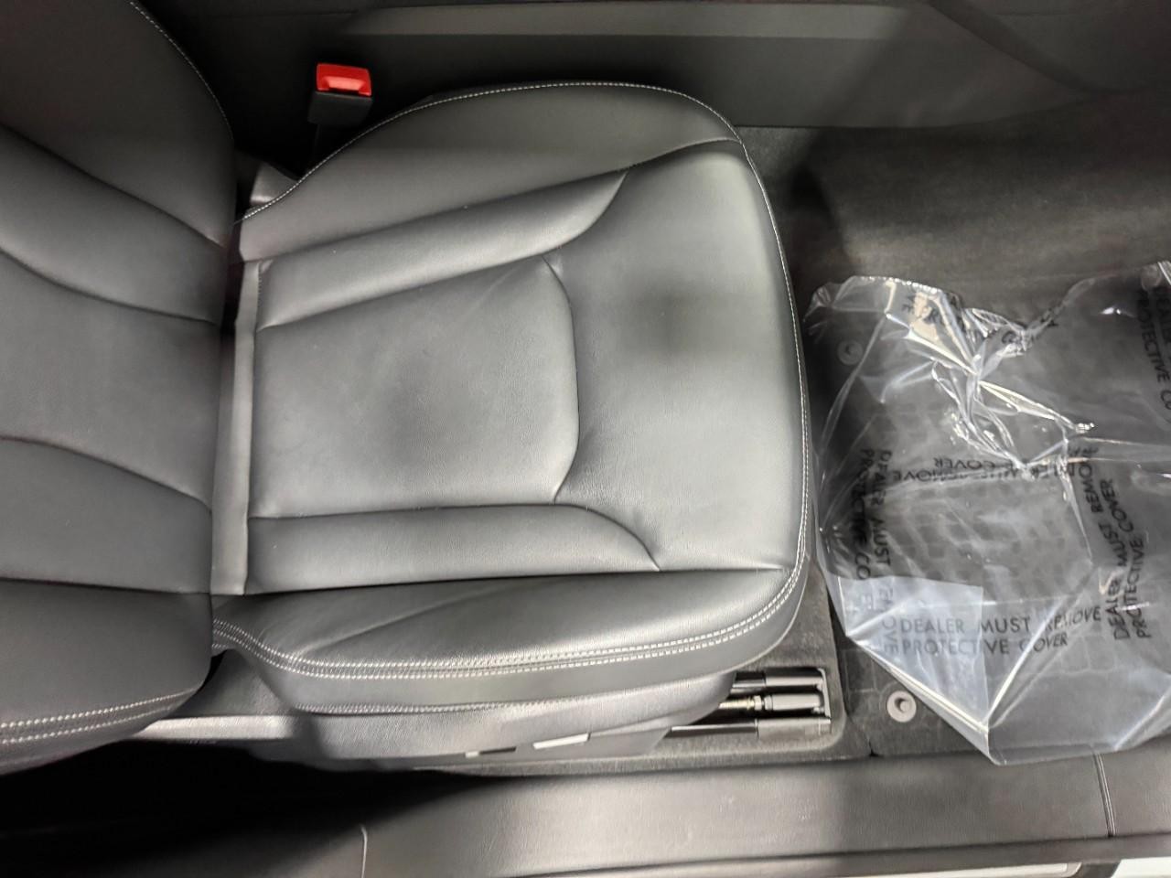 Audi Q8 Vehicle Full-screen Gallery Image 20