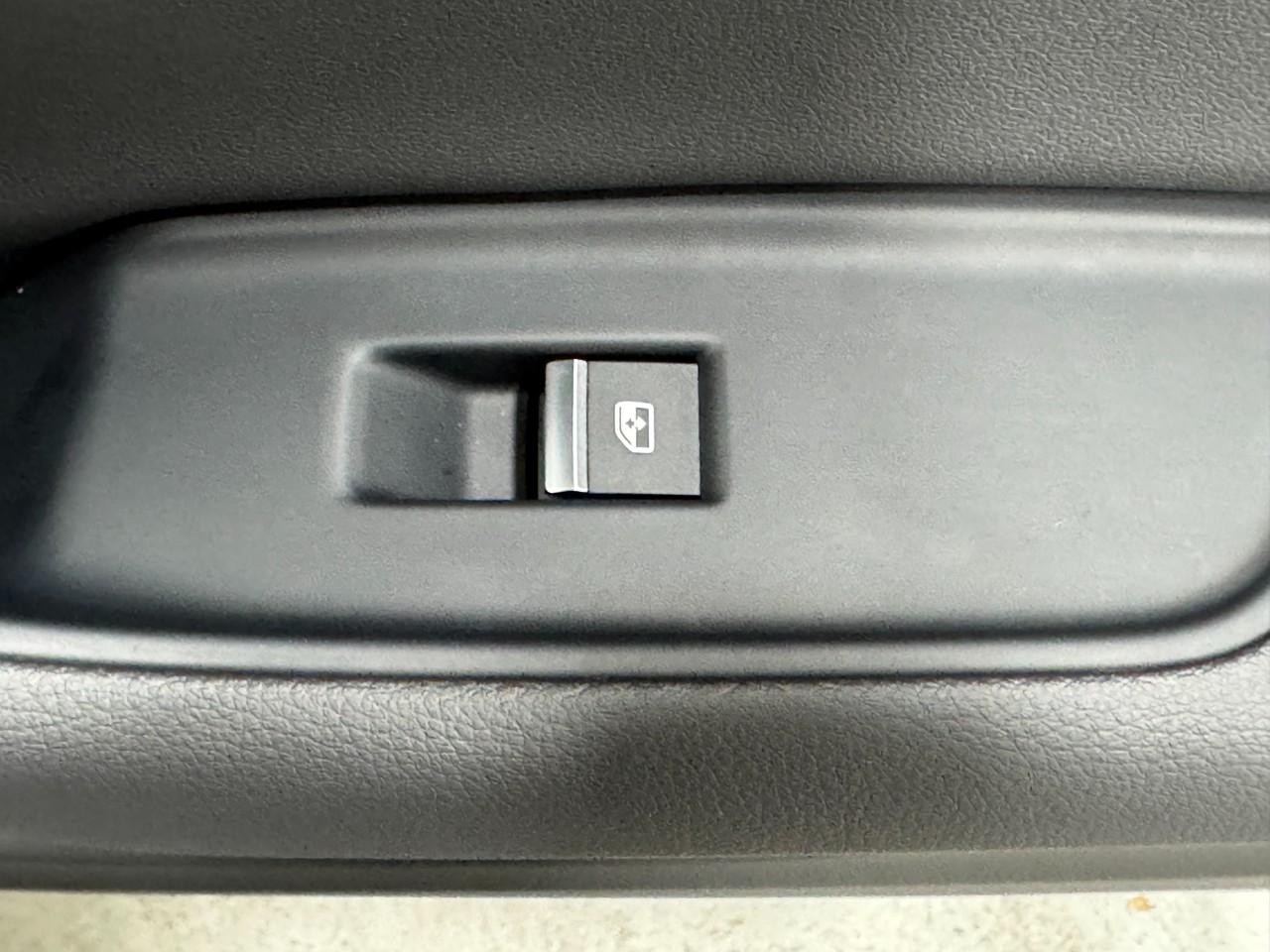 Audi Q8 Vehicle Full-screen Gallery Image 23