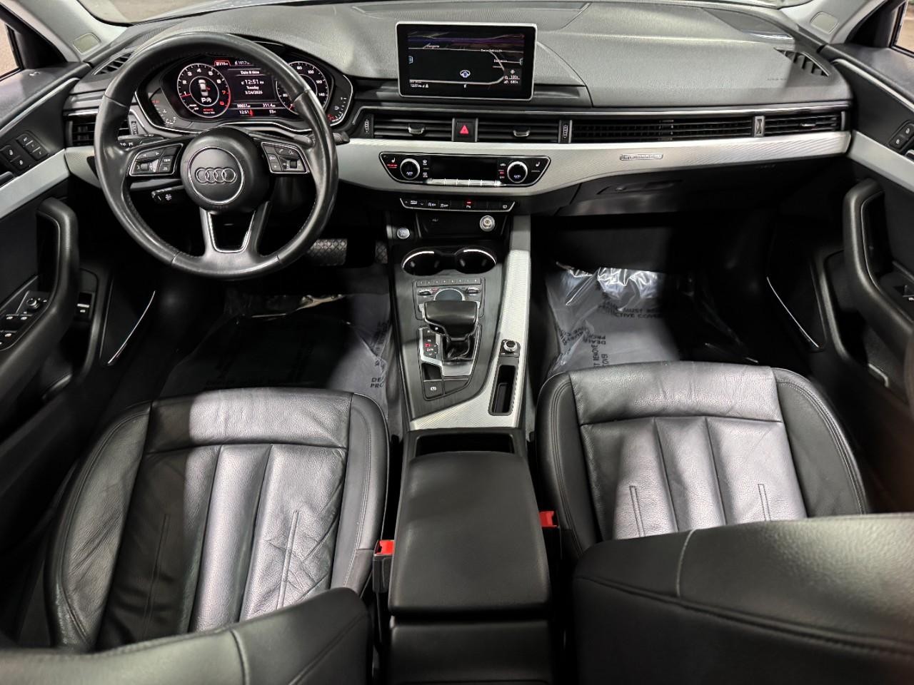 Audi A4 Vehicle Full-screen Gallery Image 13